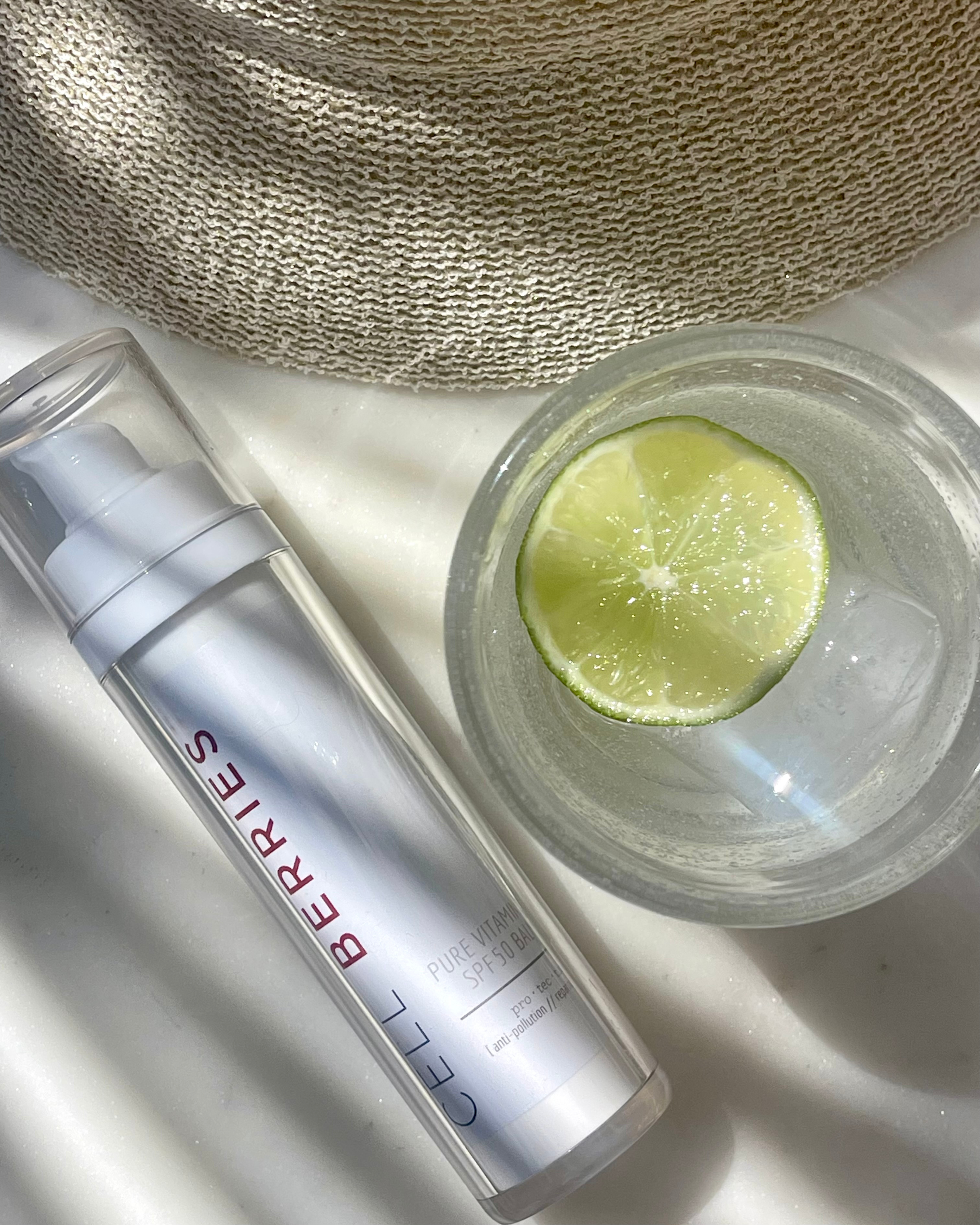 Pure Vitamins SPF50 Moisturizing Balm von CELLBERRIES