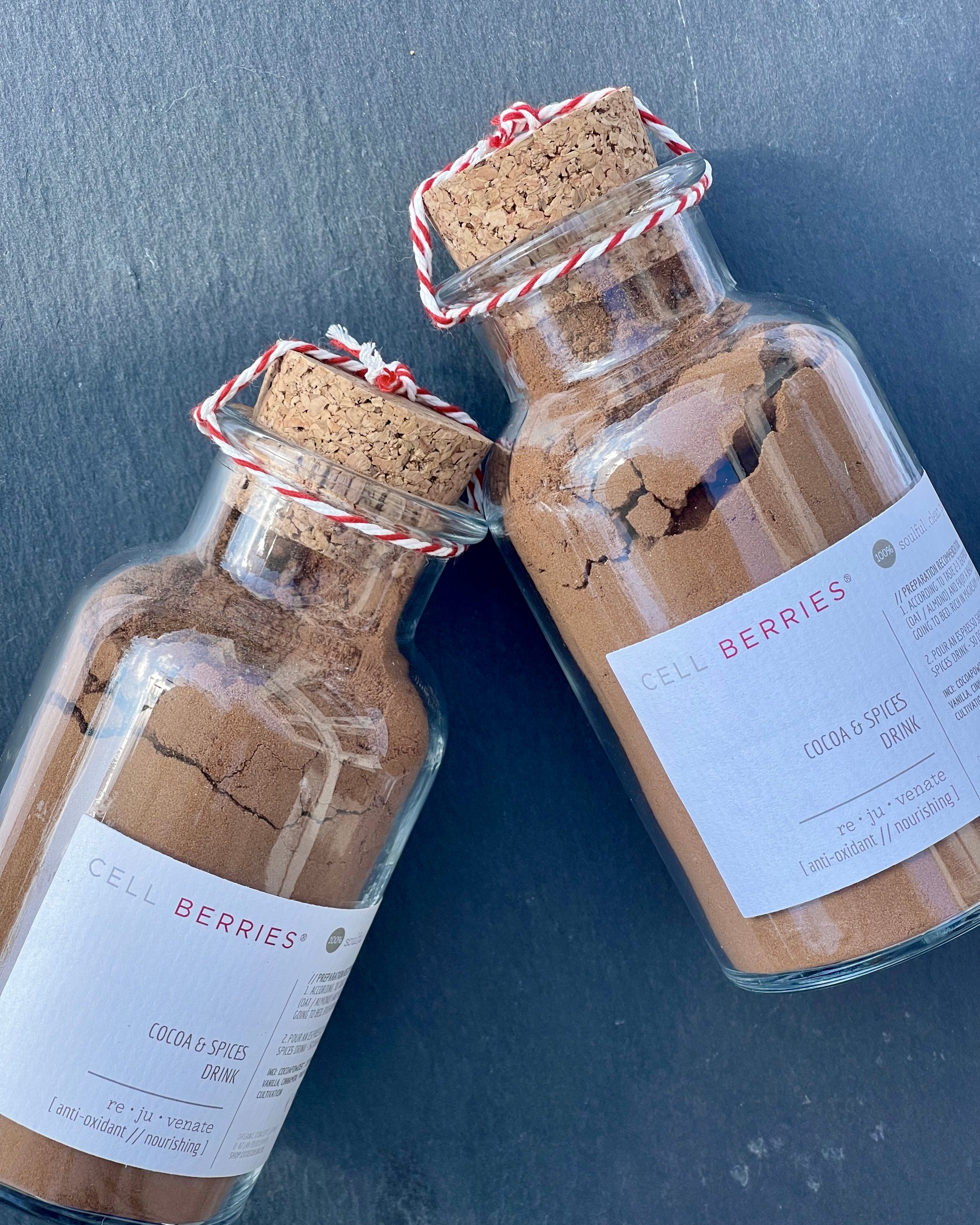 CELLBERRIES® Cocoa & Spices - veganer Bio-Kakao mit Curcuma, Kokosmilchpulver & Gewürzen. Ideal für Kakaozeremonien, Erdung & Hautgesundheit.