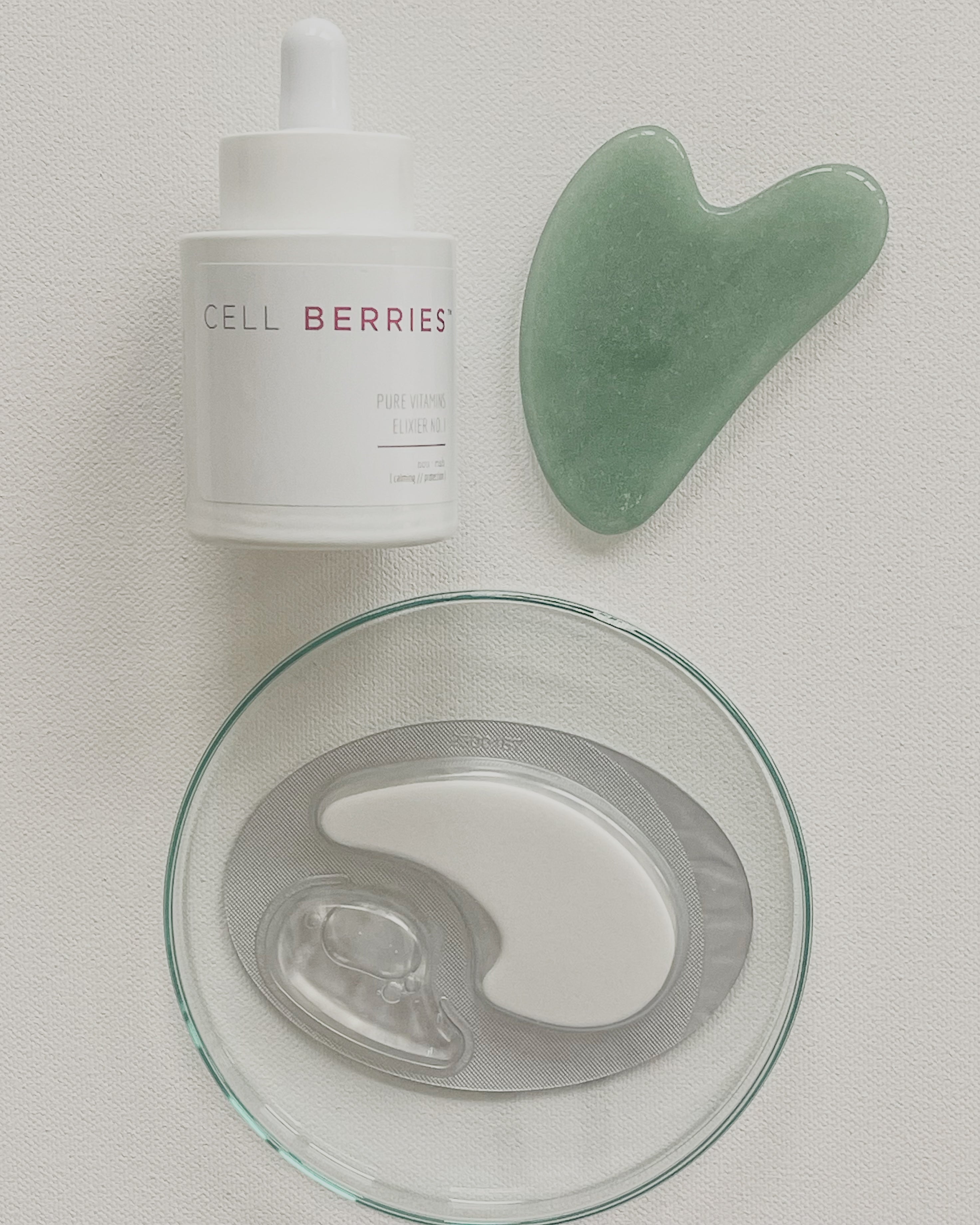 FACE YOGA Set I CELLBERRIES® mit Gesichtsöl, Gua Sha Jade und Eye Patches
