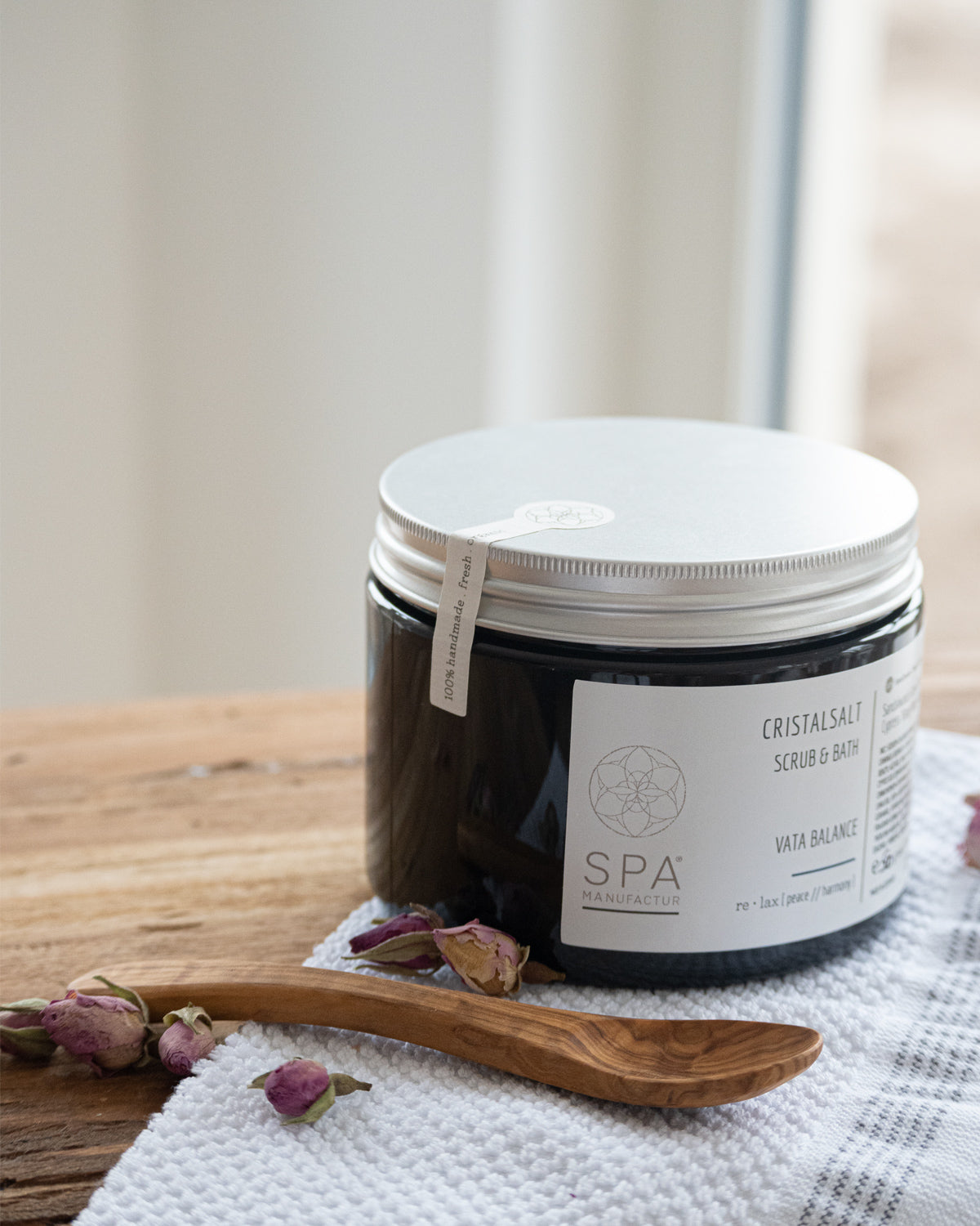 Cristalsalt Scrub & Bath VATA BALANCE von SPA MANUFACTUR® in Glastiegel oder PET-Verpackung