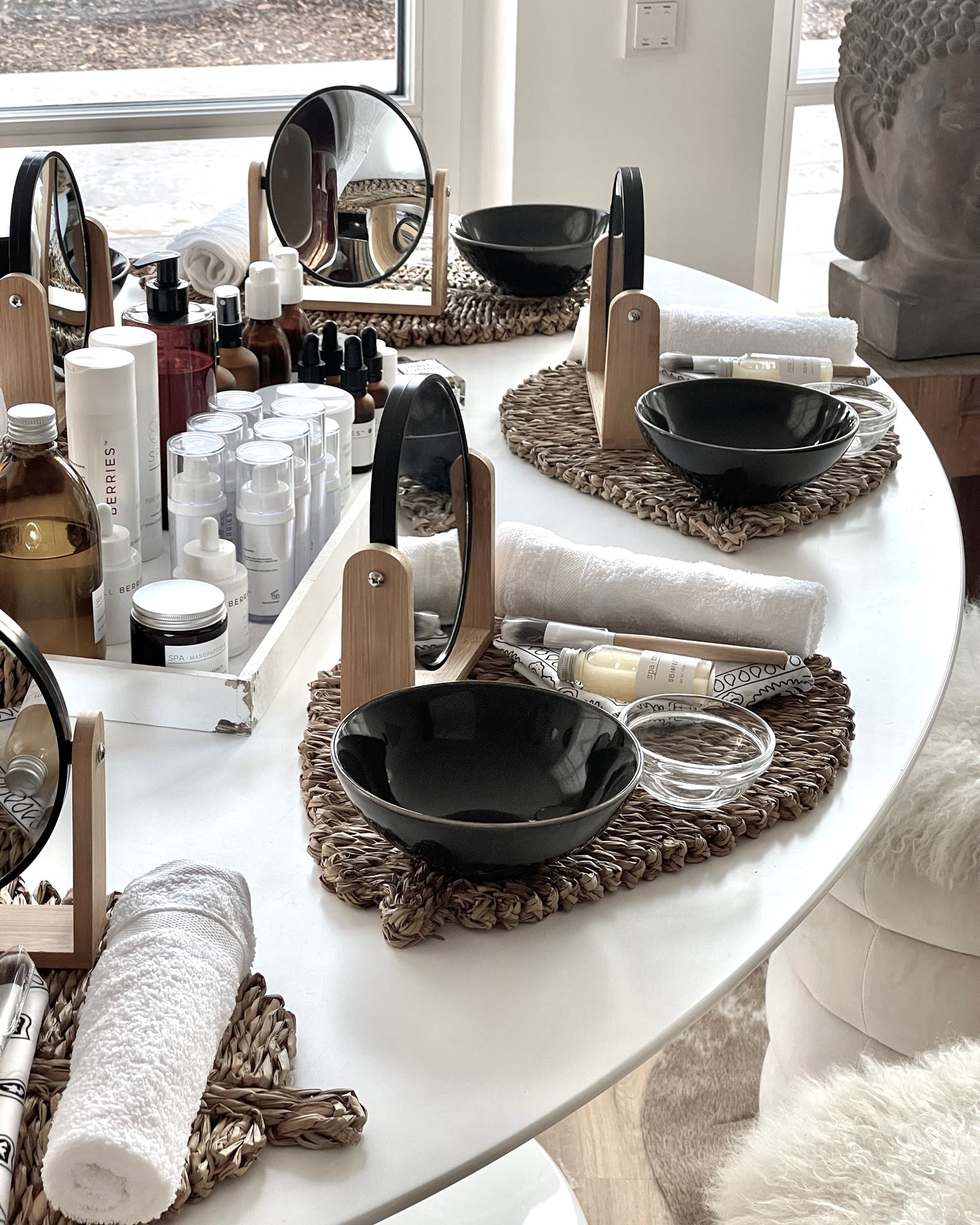 Hautpflege-Ritual mit CELLBERRIES® Cleansing Line & Gua Sha Detox Tools