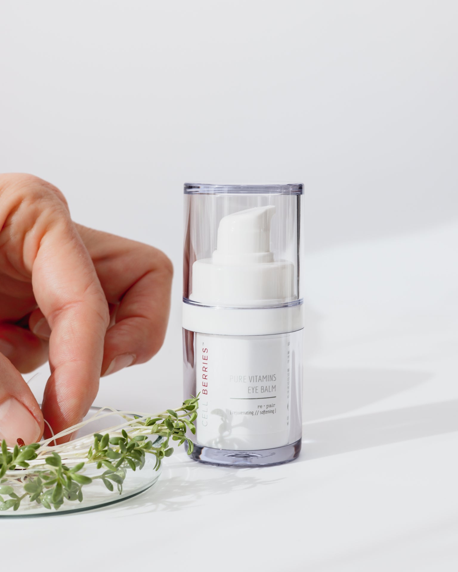 CELLBERRIES® Pure Vitamins Eye Balm – vegane Anti-Aging Augencreme mit BIO-Botox, Peptiden & Hyaluron